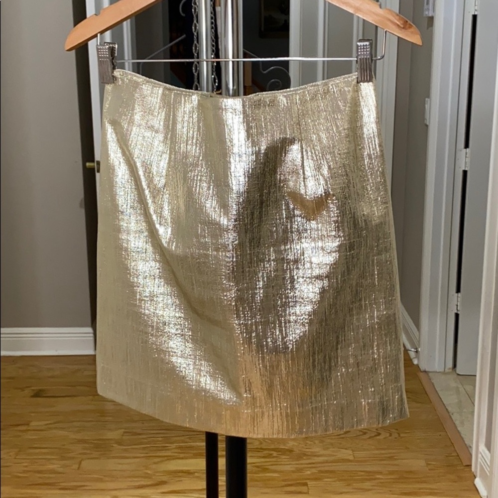 WHIT METALLIC GOLD SKIRT